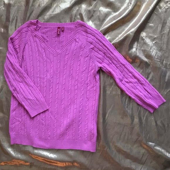 V-Neck 3/4 Length Pink Sweater - Picture 1 of 3